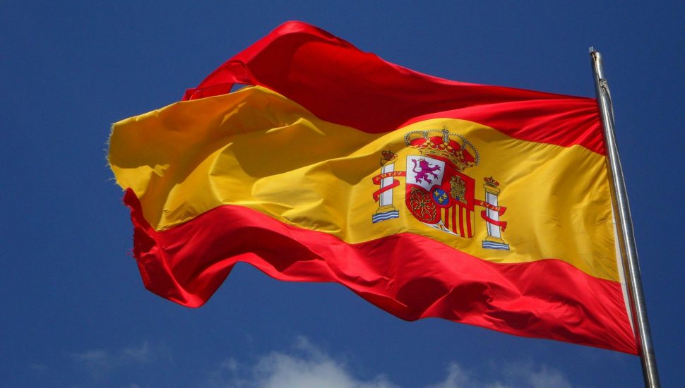 spain flag in pole
